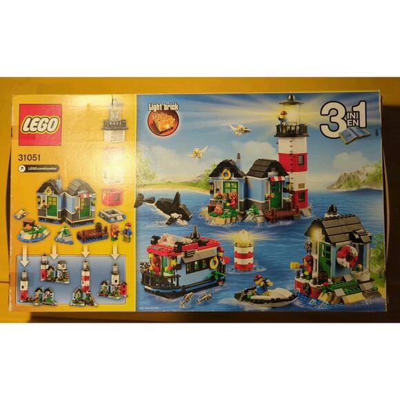 NIB LEGO Creator Lighthouse Point Light UP Brick (31051) Retired Factory Sealed - Picture 2 of 8